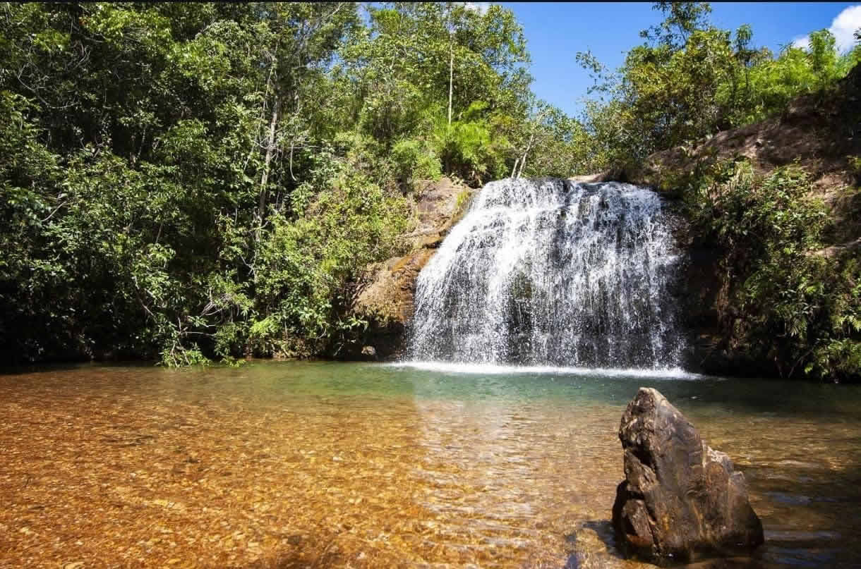 Cachoeira na Serra de Caldas Novas
